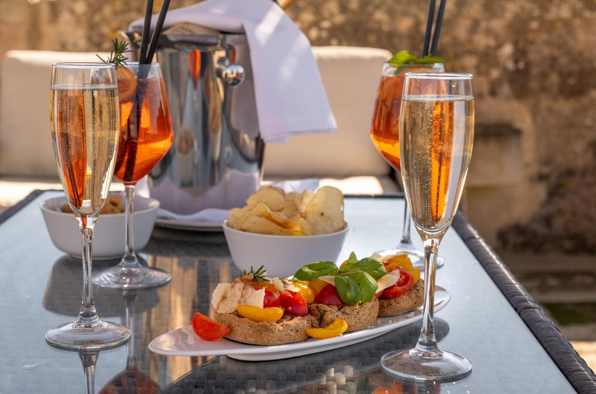 Dimora Del Vescovo Art Boutique Hotel Minervino di Lecce Eksteriør bilde